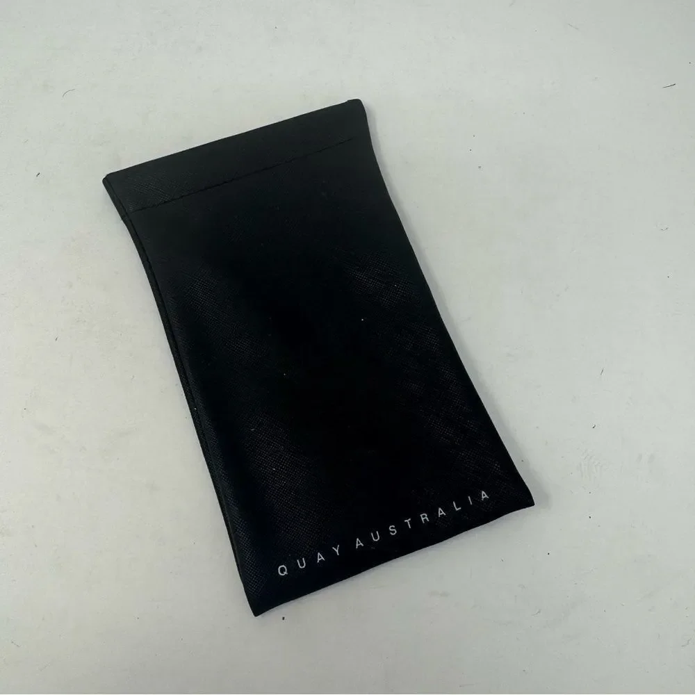 QUAY AUSTRALIA | Black Eyewear Pouch for Sunglasses